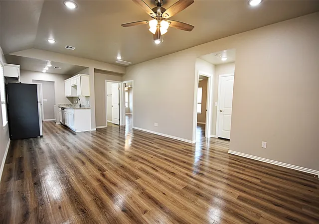 Photo 3 of Single family home for sale at 728 Elm St, Seminole, OK 74868 | MLS# 2627778 | Listing updated on 2026-10-01