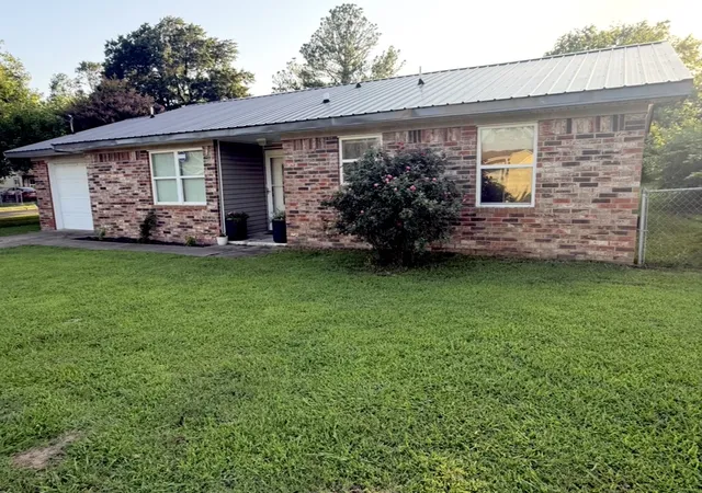 1st image of 1101 N B, Mc Alester, OK 74501 | MLS# 2627795