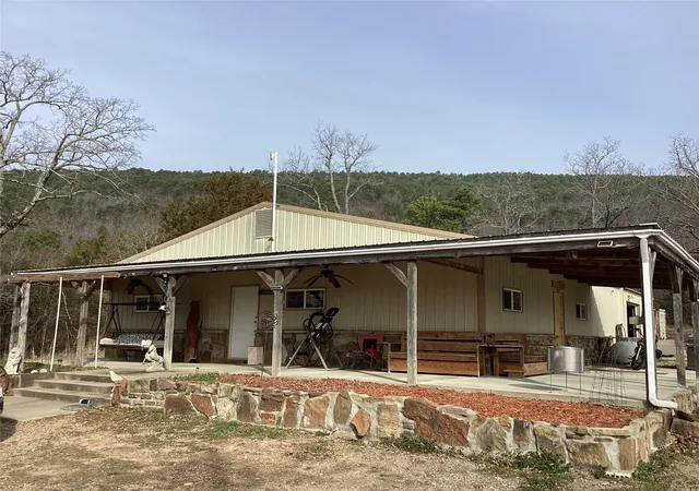Photo 1 of Single family home for sale at 169767 Highway 2, Clayton, OK 74536 | MLS# 2627800 | Listing updated on 2026-09-01