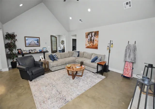 Photo 3 of Single family home for sale at 16625 W Sierra Cir, Tahlequah, OK 74464 | MLS# 2627747 | Listing updated on 2026-07-29