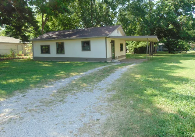 1st image of 306 Creek, Marietta, OK 73448 | MLS# 2627820