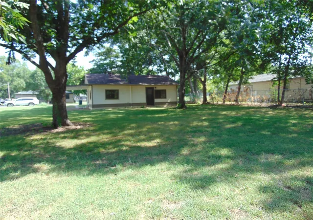 image of 306 Creek, Marietta, OK 73448 | MLS# 2627820