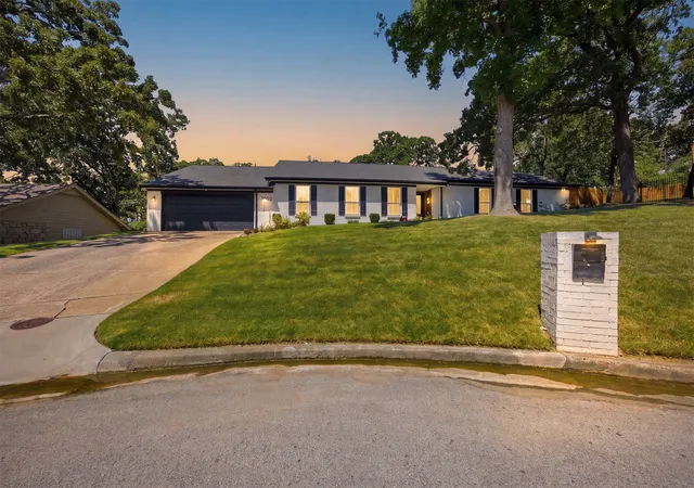 Photo 1 of Single family home for sale at 7302 S Evanston Ave, Tulsa, OK 74136 | MLS# 2627688 | Listing updated on 2026-08-28