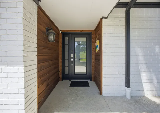 Photo 4 of Single family home for sale at 7302 S Evanston Ave, Tulsa, OK 74136 | MLS# 2627688 | Listing updated on 2026-08-28