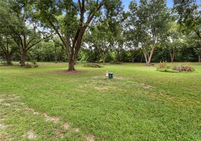 2nd image of 3 Orchard St, Eufaula, OK 74432 | MLS# 2627853