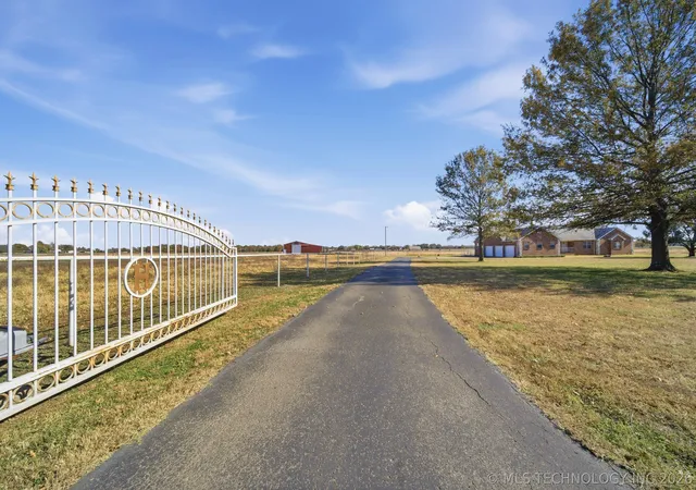 Photo 3 of Single family home for sale at 1 W 204th Street, Haskell, OK 74436 | MLS# 2627790 | Listing updated on 2026-08-20