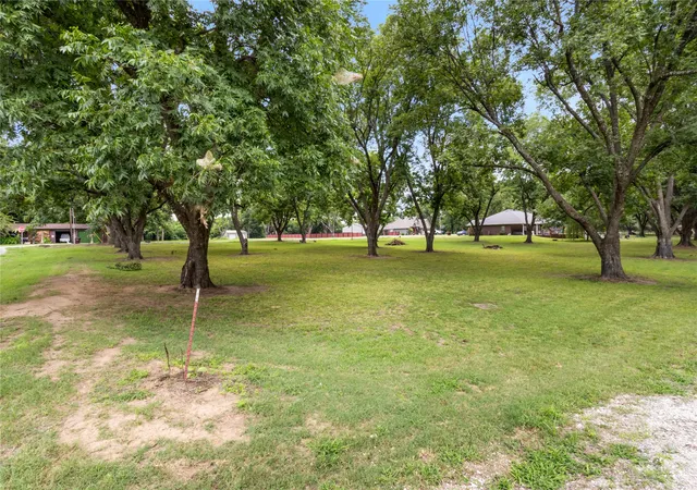 4th image of 11 Orchard St, Eufaula, OK 74432 | MLS# 2627876