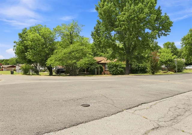 Photo 3 of Single family home for sale at 1733 E 13th Street, Okmulgee, OK 74447 | MLS# 2627882 | Listing updated on 2026-09-20