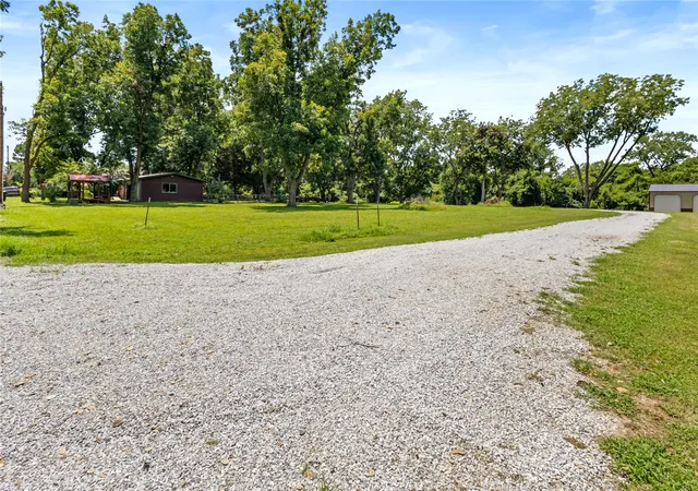 1st image of 1 Saltsman Ln, Eufaula, OK 74432 | MLS# 2627881