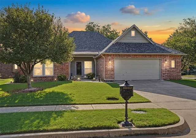 Photo 1 of Sale Pending at 11725 S 96th E Eastplace, Bixby, OK 74008 | MLS# 2627586 | Listing updated on 2026-08-20