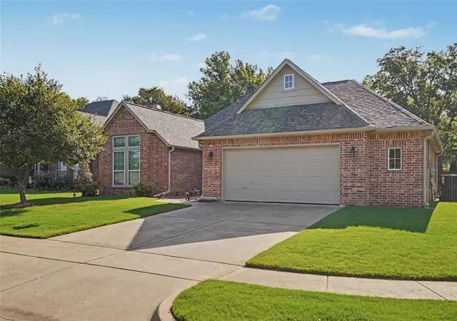 Photo 3 of Sale Pending at 11725 S 96th E Eastplace, Bixby, OK 74008 | MLS# 2627586 | Listing updated on 2026-08-20