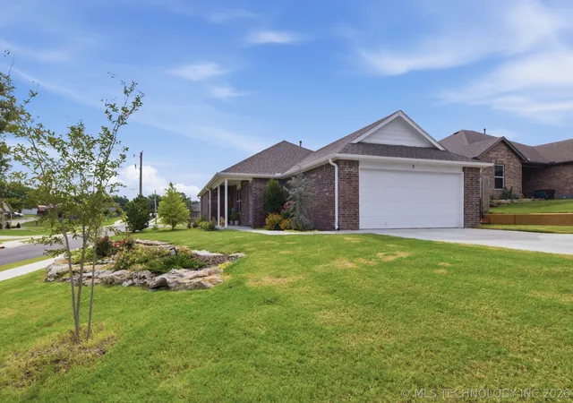 2nd image of 3 S Mayfield St, Sapulpa, OK 74066 | MLS# 2627831