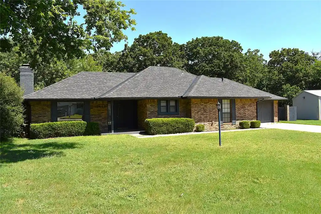 Single family home for sale at 2449 Whispering Oak Dr, Seminole, OK 74868 | MLS# 2627914