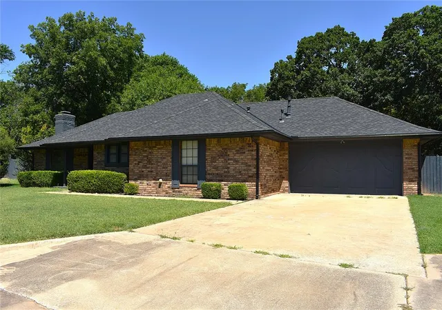 3rd image of 2449 Whispering Oak Dr, Seminole, OK 74868 | MLS# 2627914