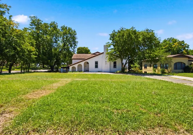 Photo 2 of Sale Pending at 831 East 17th, Ada, OK 74820 | MLS# 2627629 | Listing updated on 2026-10-05