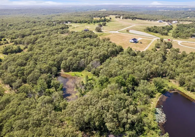 Photo 35 of Single family home for sale at 557 High Point Ln, Skiatook, OK 74070 | MLS# 2627849 | Listing updated on 2026-08-20