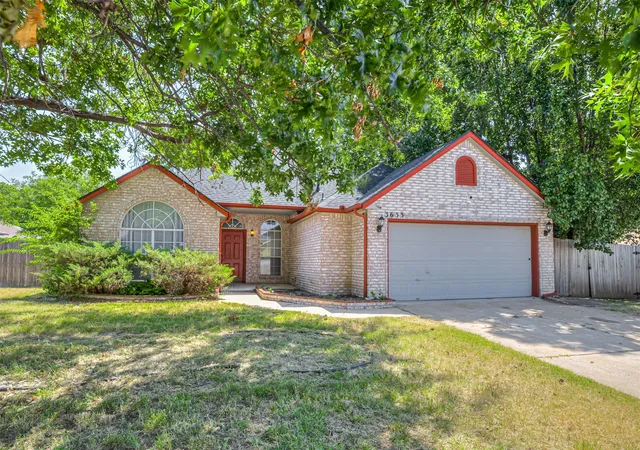 Photo 3 of Sale Pending at 3633 S 132nd Eastavenue, Tulsa, OK 74134 | MLS# 2627926 | Listing updated on 2026-08-24