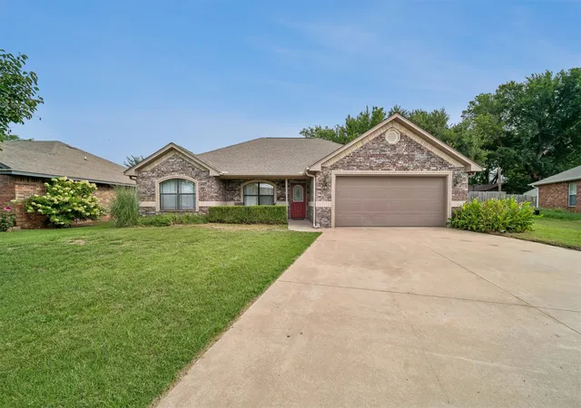 1st image of 1111 Crozier St, Perkins, OK 74059 | MLS# 2627988