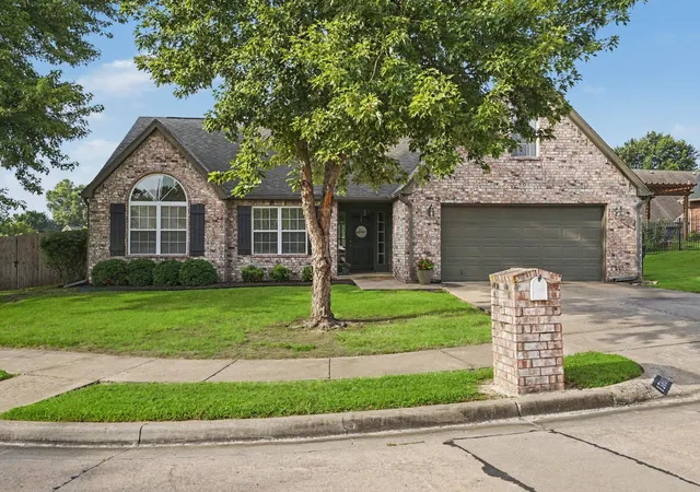 Photo 1 of Sale Pending at 13004 E 93rd Court N, Owasso, OK 74055 | MLS# 2627944 | Listing updated on 2026-08-24