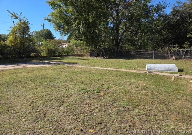 5th image of 309 W Foley, Eufaula, OK 74432 | MLS# 2627994