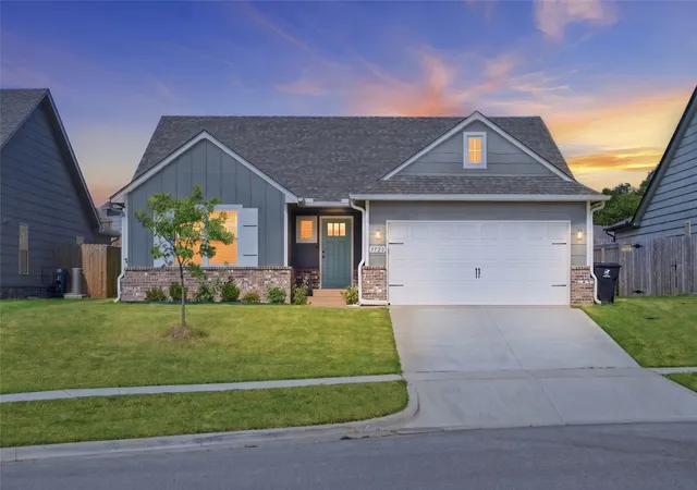 Photo 1 of Single family home for sale at 3720 N 39th Street, Broken Arrow, OK 74014 | MLS# 2628026 | Listing updated on 2026-09-01