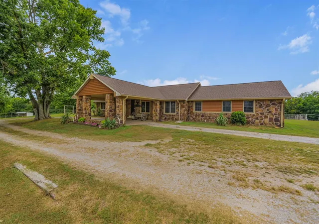 Photo 3 of Sale Pending at 18456 S 4150 Road, Claremore, OK 74017 | MLS# 2628004 | Listing updated on 2026-08-20