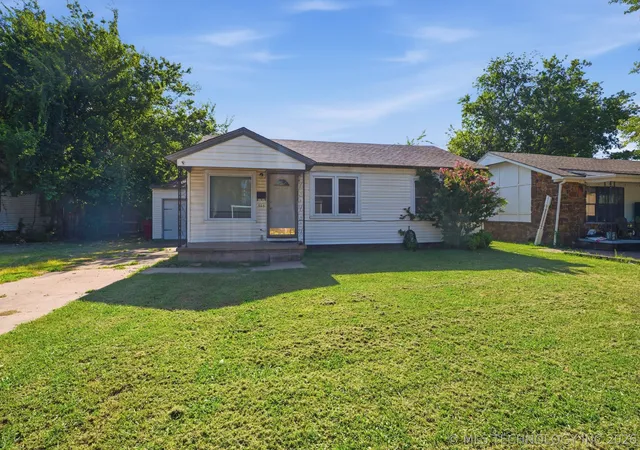 2nd image of 505 N Birch St, Owasso, OK 74055 | MLS# 2627628