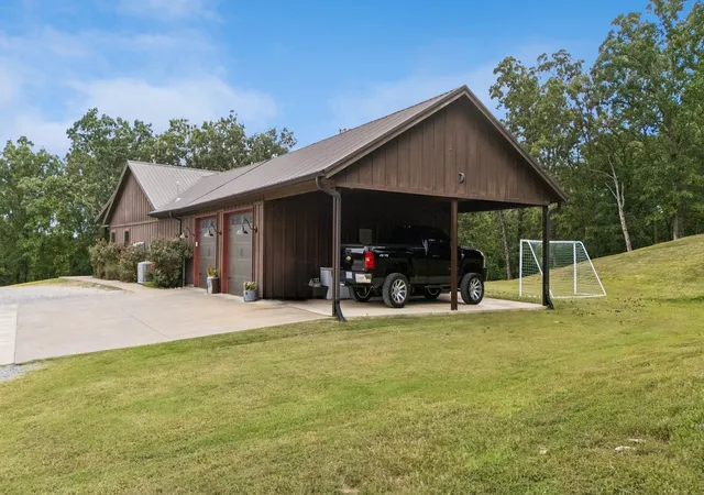 Photo 3 of Single family home for sale at 20140 E 430 Road, Claremore, OK 74017 | MLS# 2628036 | Listing updated on 2026-08-22