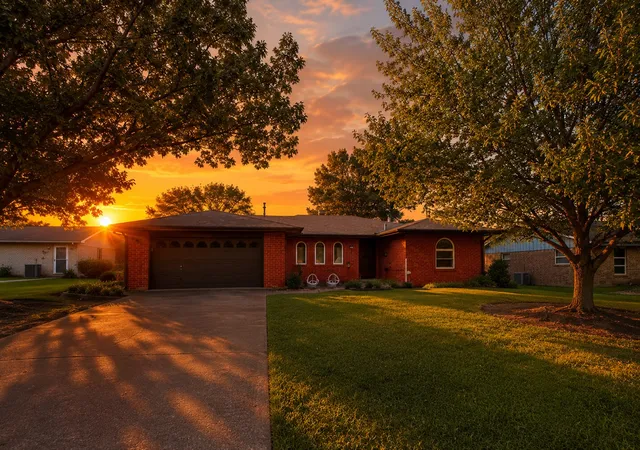 2nd image of 837 Concord Dr, Bartlesville, OK 74006 | MLS# 2627955