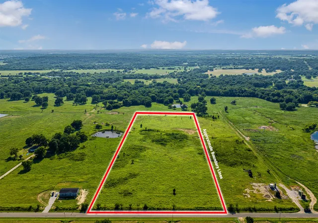 1st image of 10 Dentonville Rd, Beggs, OK 74421 | MLS# 2628074
