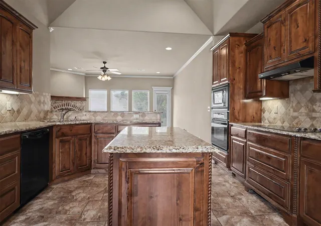 5th image of 810 S Tallchief Ave, Skiatook, OK 74070 | MLS# 2628104