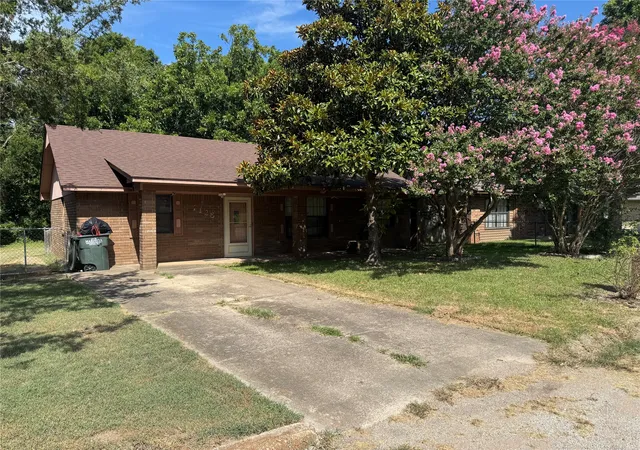18th image of 1608 E Crestview Ave E, Marietta, OK 73448 | MLS# 2627724