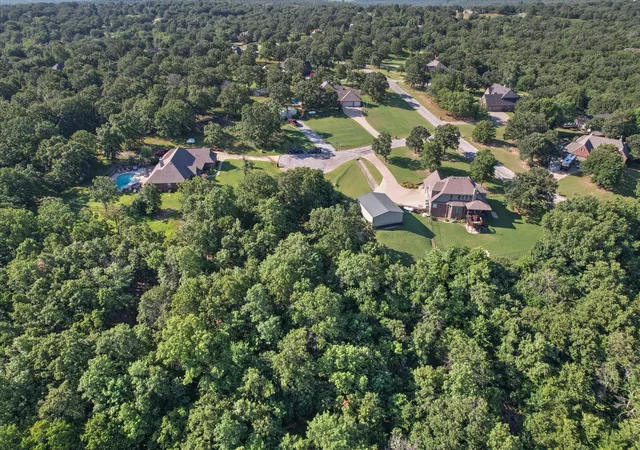 1st image of 16 Cherokee Ct, Skiatook, OK 74070 | MLS# 2628083