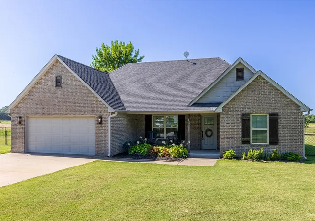 Photo 1 of Sale Pending at 10168 E 445 Road, Claremore, OK 74017 | MLS# 2628081 | Listing updated on 2026-08-20