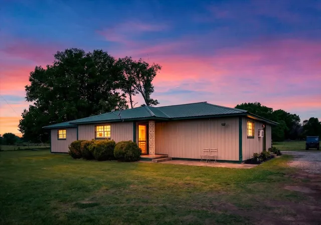 Photo 3 of Sale Pending at 30253 W State Hwy 31, Mc Curtain, OK 74944 | MLS# 2628123 | Listing updated on 2026-09-16