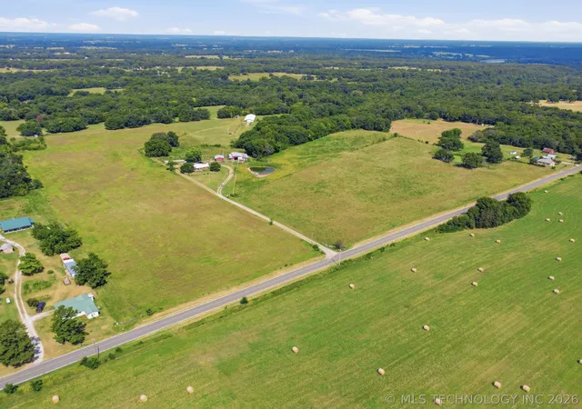Photo 2 of Single family home for sale at 7703 N 447 Road, Spavinaw, OK 74366 | MLS# 2627822 | Listing updated on 2026-07-31
