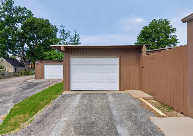 Listing Photo 2 - Condo for sale in building located at 1344 S Osage Ave, Bartlesville, OK 74003 - Unit #1344