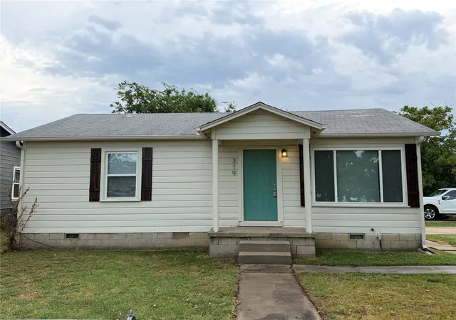 1st image of 319 S Main St, Owasso, OK 74055 | MLS# 2628270