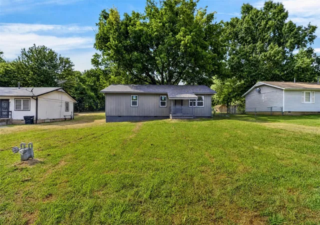 Photo 1 of Single family home for sale at 516 E Armory Ave, Fort Gibson, OK 74434 | MLS# 2627580 | Listing updated on 2026-08-20