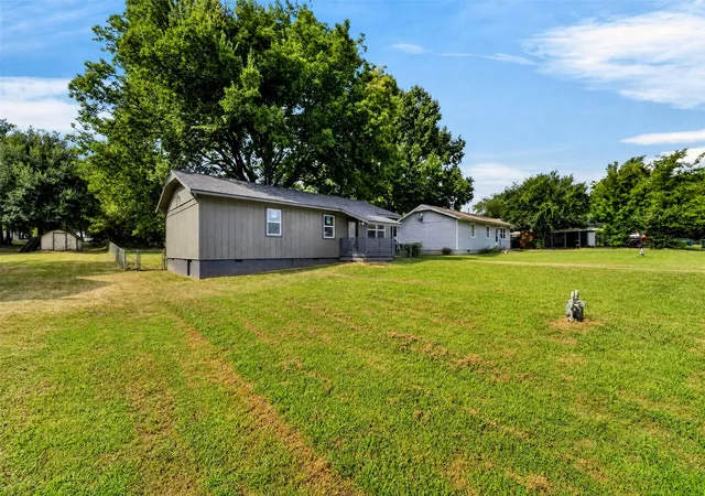 Photo 2 of Single family home for sale at 516 E Armory Ave, Fort Gibson, OK 74434 | MLS# 2627580 | Listing updated on 2026-08-20