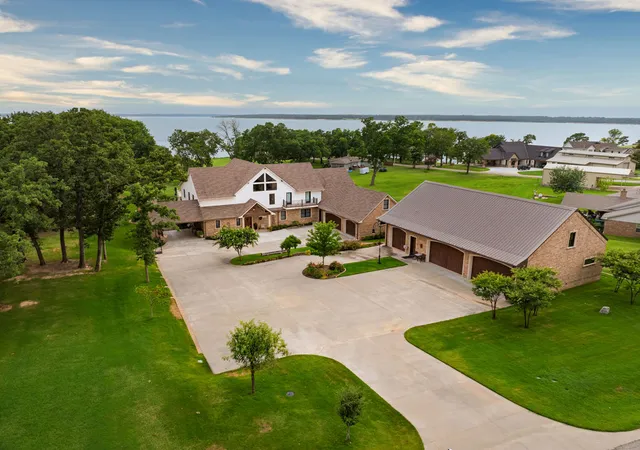 Photo 3 of Mansion for sale at 8523 Lake View Dr, Kingston, OK 73439 | MLS# 2627919 | Listing updated on 2026-08-20