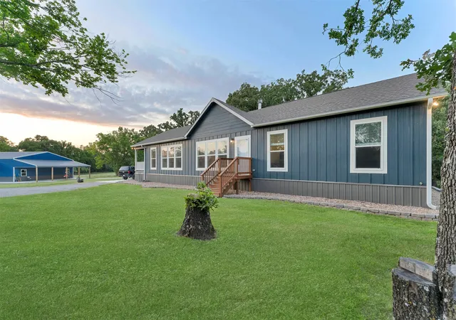 Photo 2 of Manufactured home for sale at 15290 E 400 Road, Claremore, OK 74017 | MLS# 2626784 | Listing updated on 2026-08-21