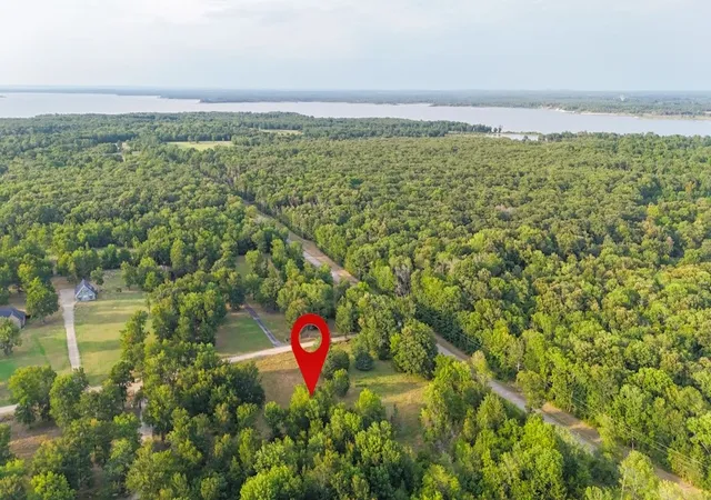 3rd image of 000 Deer Run Rd N, Hugo, OK 74743 | MLS# 2628186