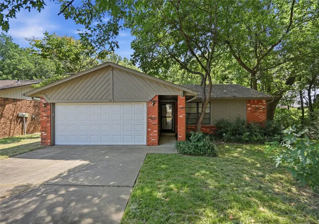 Photo 1 of Single family home for sale at 4401 S 4th Street, Broken Arrow, OK 74011 | MLS# 2627482 | Listing updated on 2026-08-27