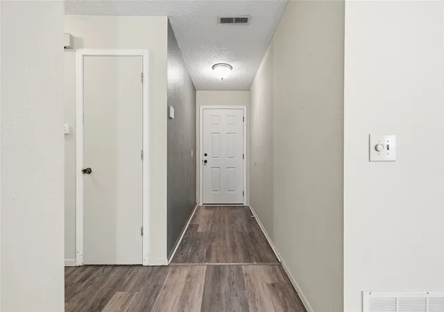 Photo 4 of Single family home for sale at 4401 S 4th Street, Broken Arrow, OK 74011 | MLS# 2627482 | Listing updated on 2026-08-27