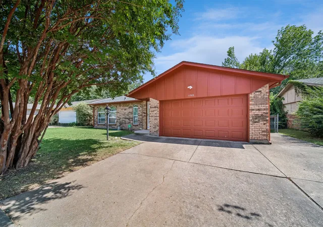 2nd image of 11906 E 37th Pl, Tulsa, OK 74146 | MLS# 2628167