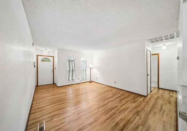 4th image of 11906 E 37Th Pl, Tulsa, OK 74146 | MLS# 2628167
