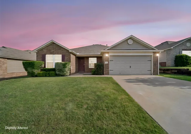 Photo 2 of Sale Pending at 5901 E 148th Place S, Bixby, OK 74008 | MLS# 2628347 | Listing updated on 2026-08-20