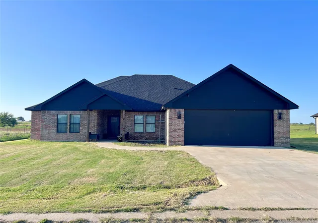 1st image of 174 Crimson, Calera, OK 74730 | MLS# 2628272