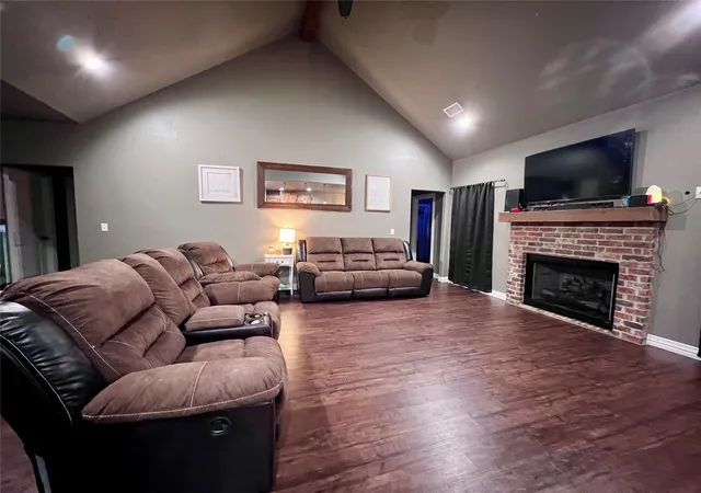 2nd image of 174 Crimson, Calera, OK 74730 | MLS# 2628272